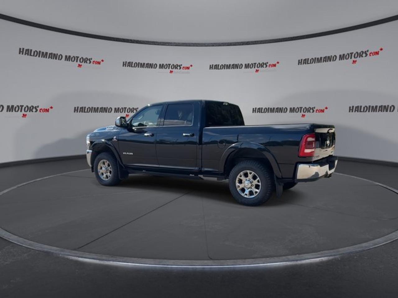 2022 RAM 2500 Laramie Crew Cab 6'4 Box 4x4 | No Accidents | Ventilated Seats | Heated Steering Wheel Photo