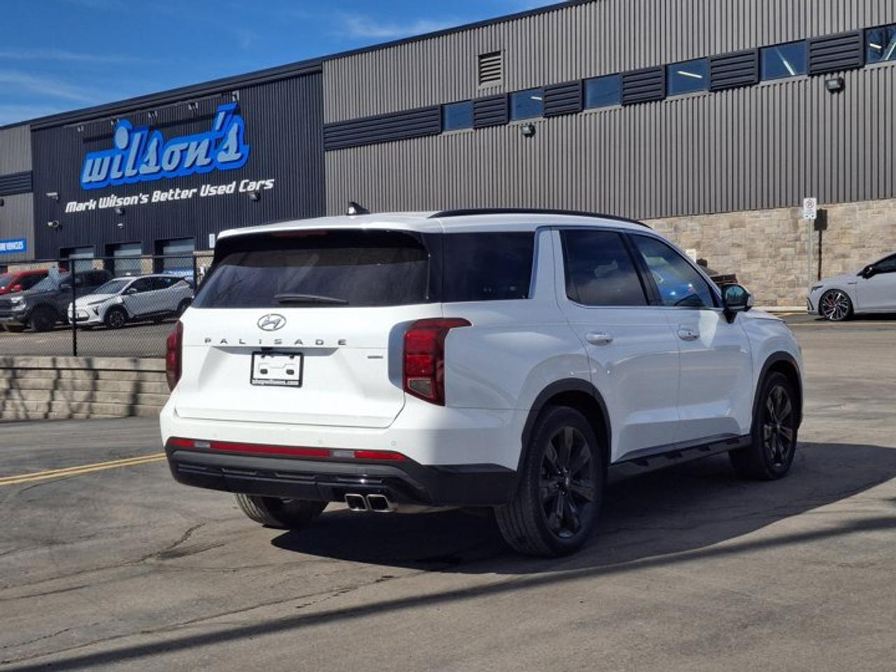 2025 Hyundai PALISADE Urban AWD | 8 Passenger | Leather | Sunroof | Heated Seats + Steering | Cooled Seats | BSM and More! Photo