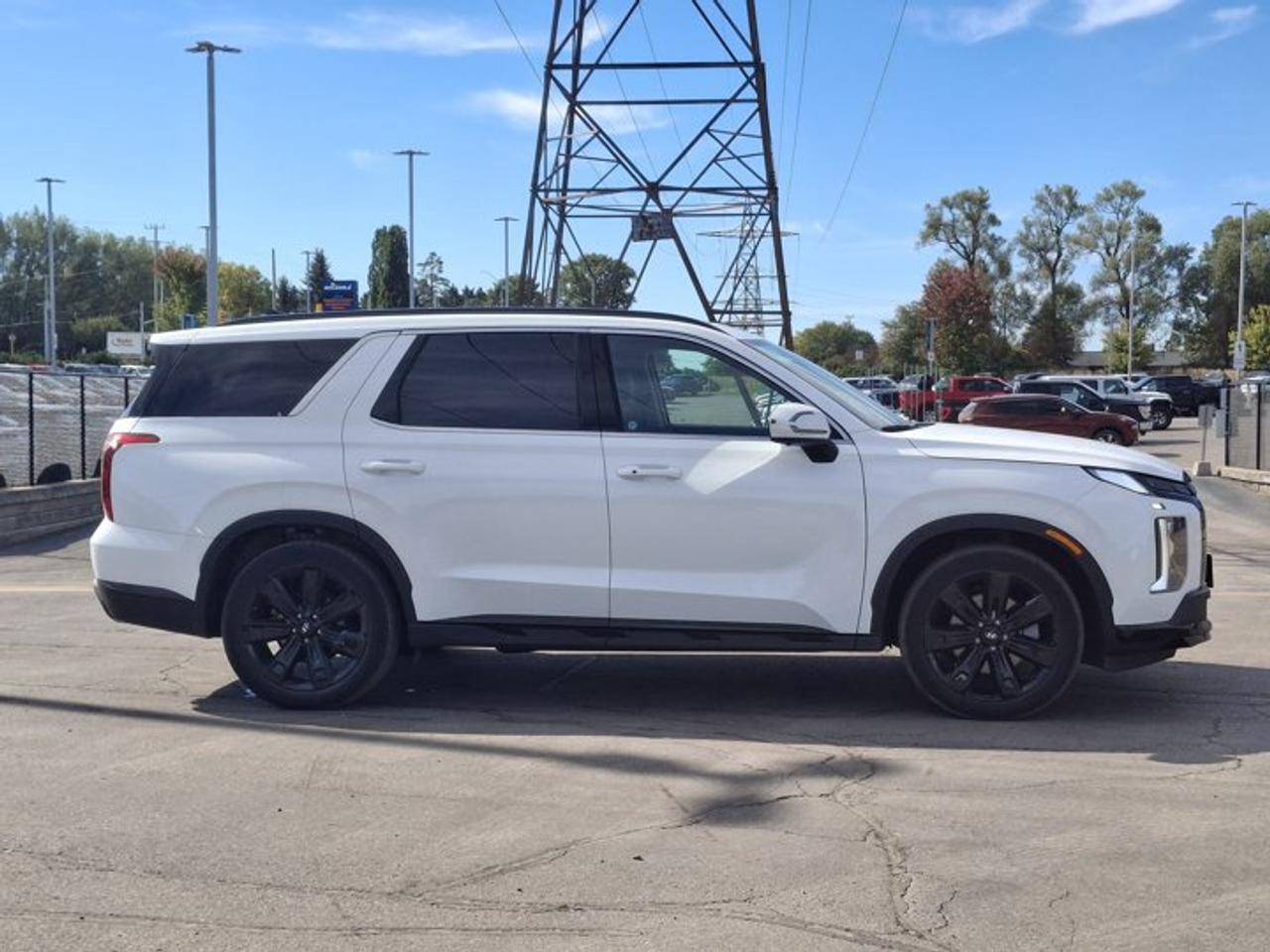 2025 Hyundai PALISADE Urban AWD | 8 Passenger | Leather | Sunroof | Heated Seats + Steering | Cooled Seats | BSM and More! Photo