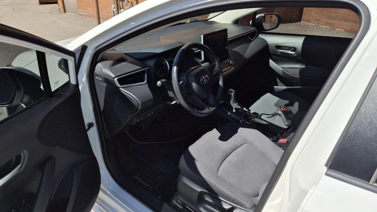 2020 Toyota Corolla LE CVT Photo