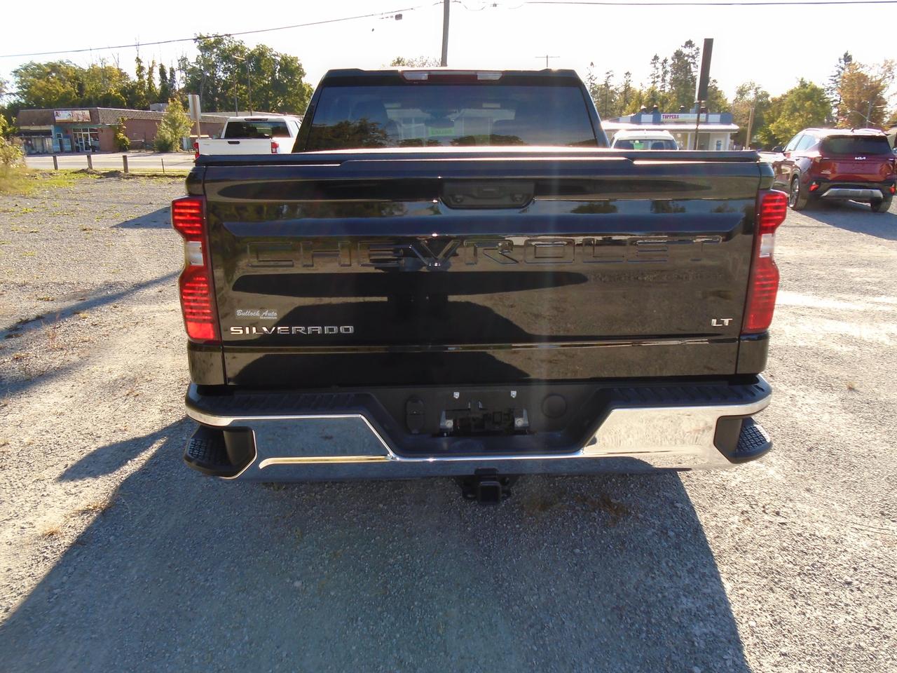 2025 Chevrolet Silverado 1500 LT CREW CAB 4X4 Photo