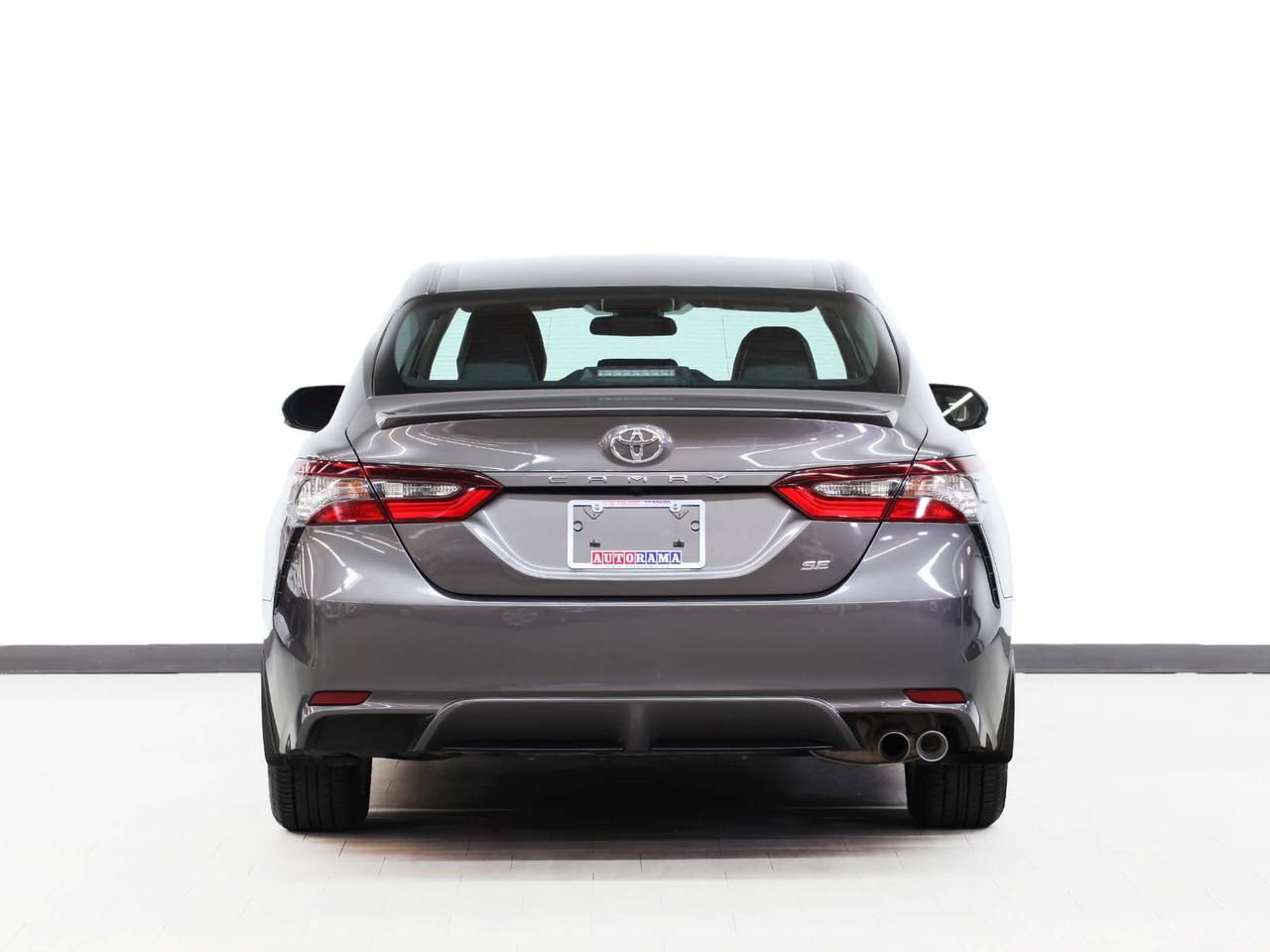 2022 Toyota Camry SE HYBRID | Leather | Heated Seats | BSM | CarPlay