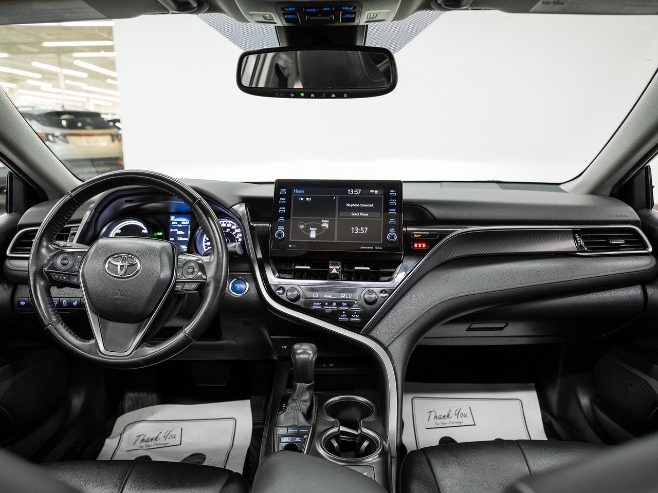 2022 Toyota Camry SE HYBRID | Leather | Heated Seats | BSM | CarPlay