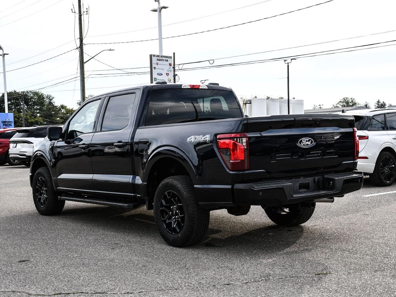 2024 Ford F-150 XLT 4WD SuperCrew 5.5' Box Photo2