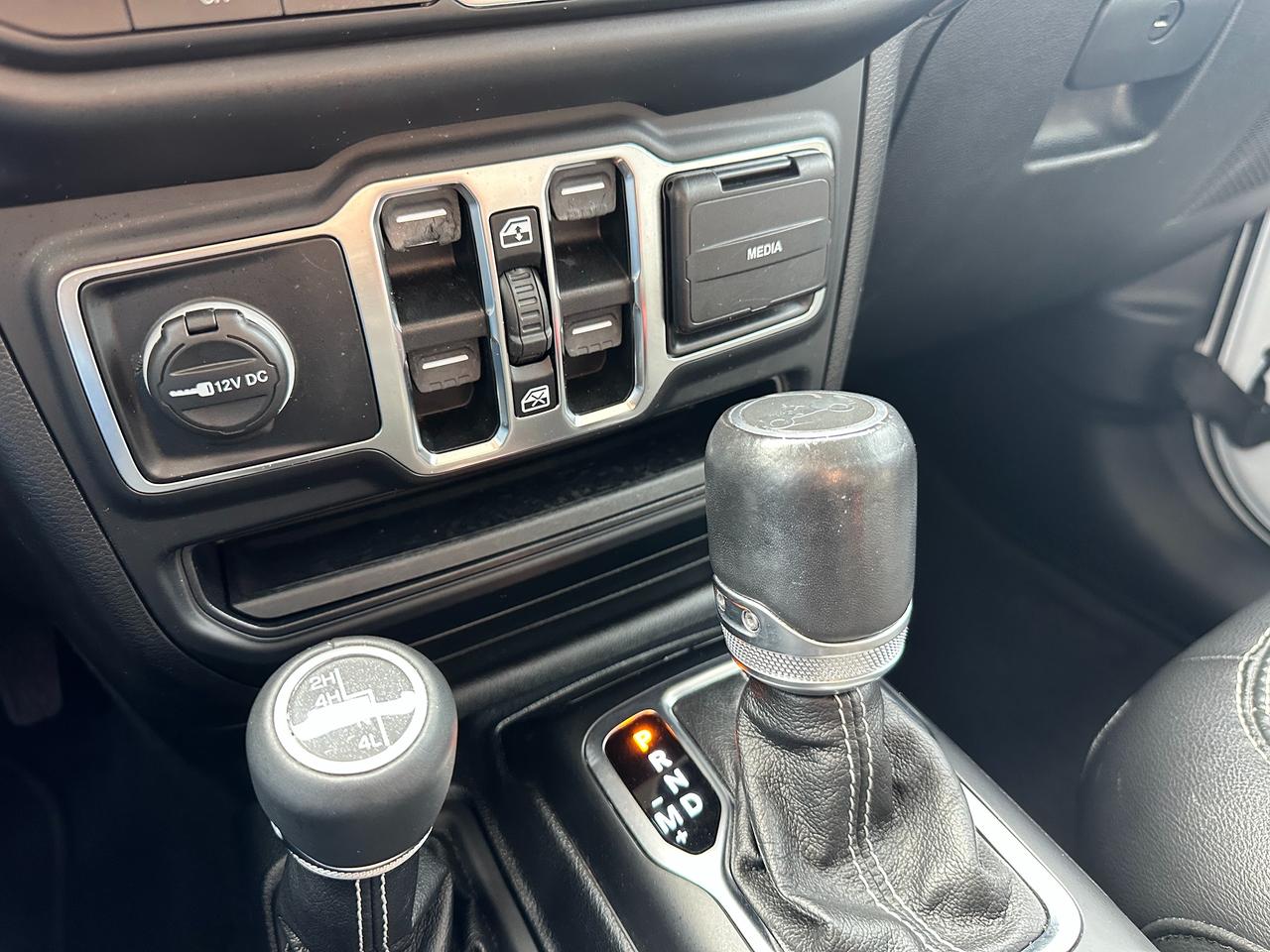 2019 Jeep Wrangler Sahara4X4 3.6L HTD-Leather NAV XM Alpine A/C RvCam Photo