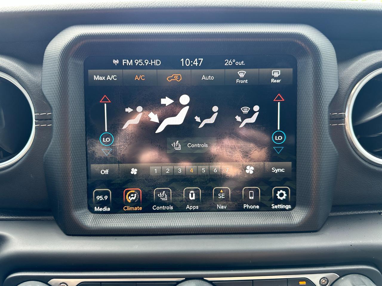 2019 Jeep Wrangler Sahara4X4 3.6L HTD-Leather NAV XM Alpine A/C RvCam Photo