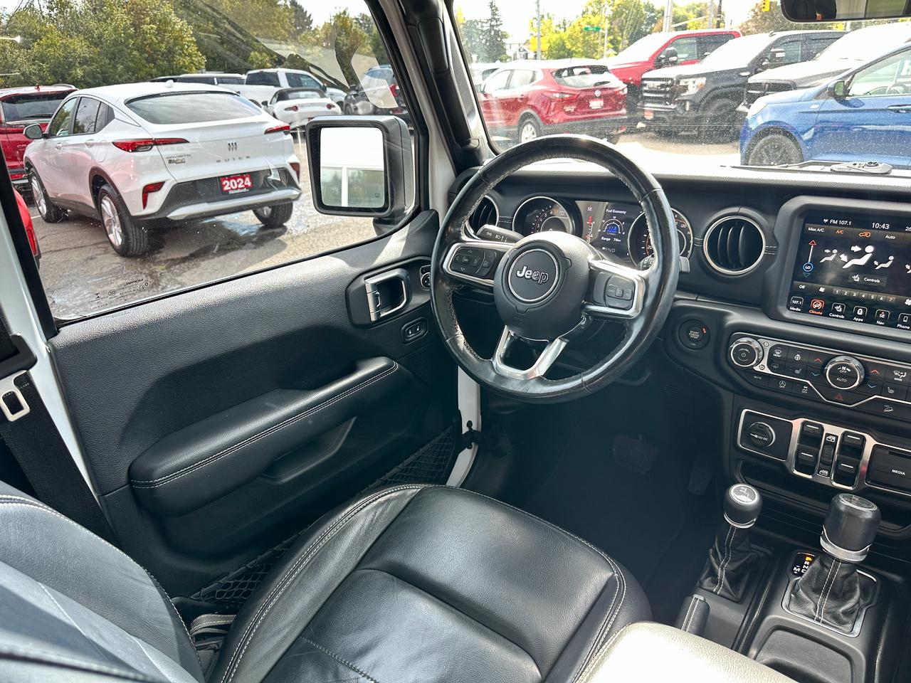 2019 Jeep Wrangler Sahara4X4 3.6L HTD-Leather NAV XM Alpine A/C RvCam Photo
