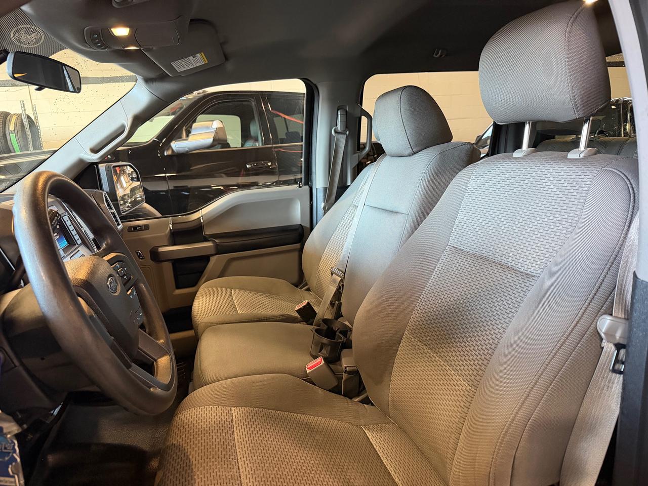 2015 Ford F-150 XLT 4X4 | NEW TIRES | 6 PASSENGER Photo