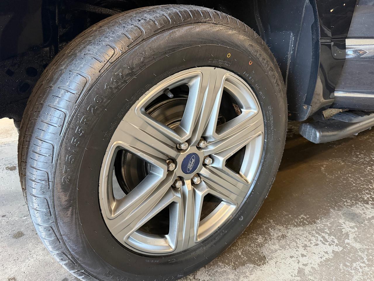 2015 Ford F-150 XLT 4X4 | NEW TIRES | 6 PASSENGER Photo