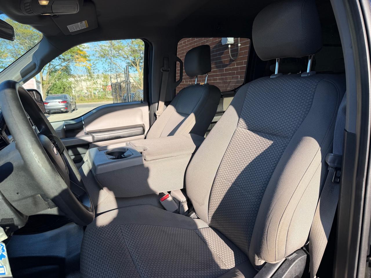 2015 Ford F-150 XLT 4X4 | NEW TIRES | 6 PASSENGER Photo