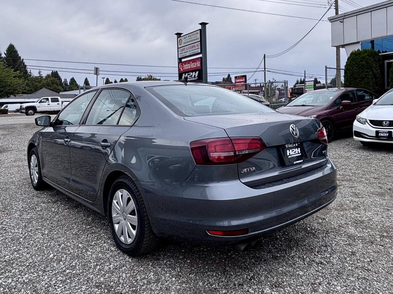 2017 Volkswagen Jetta FINANCING AVAILABLE Photo7