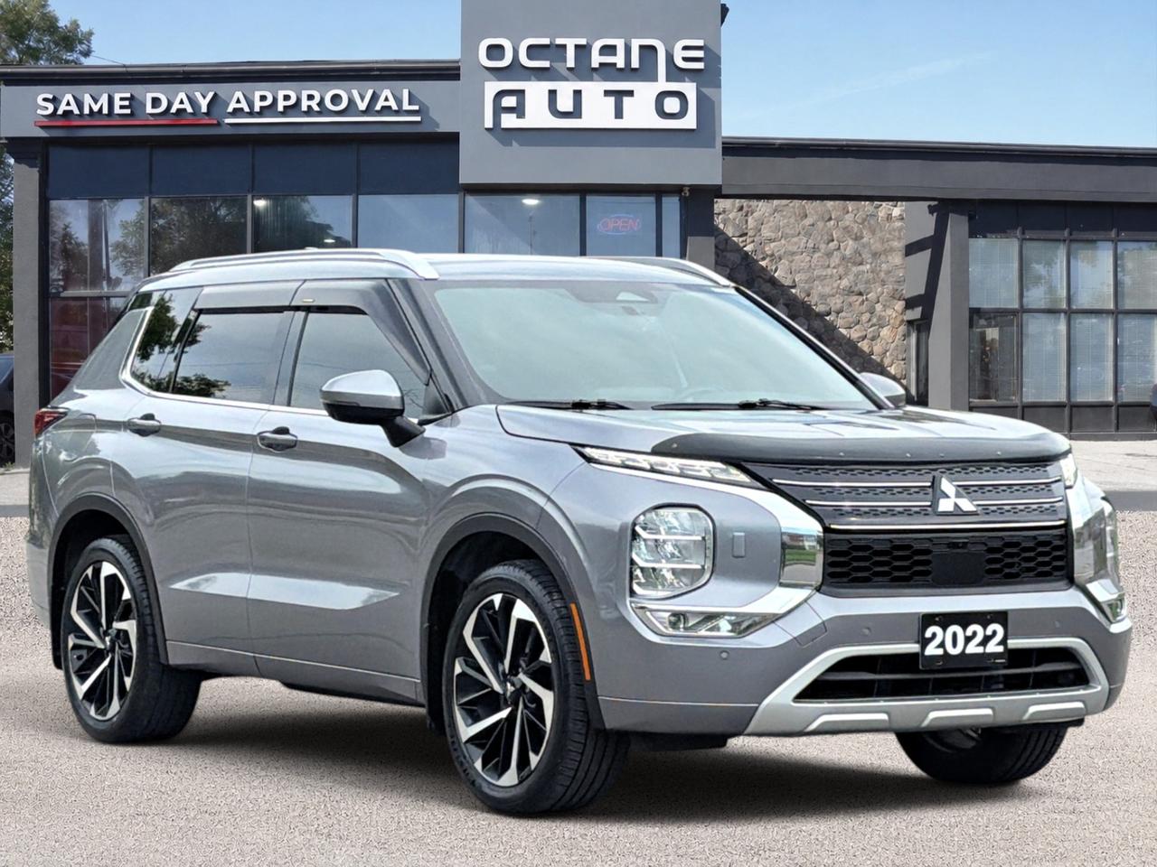 2022 Mitsubishi Outlander GT S-AWC Photo2