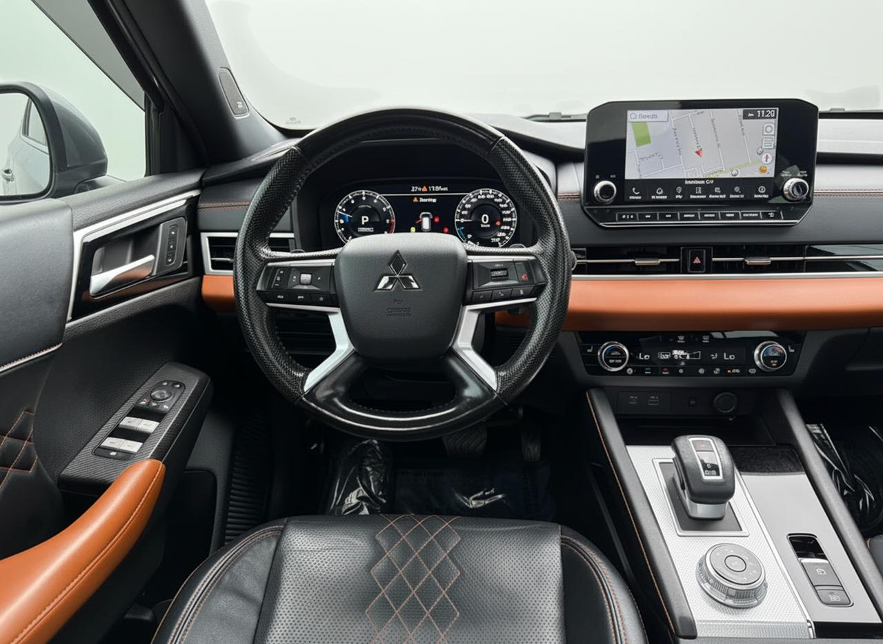 2022 Mitsubishi Outlander GT S-AWC Photo