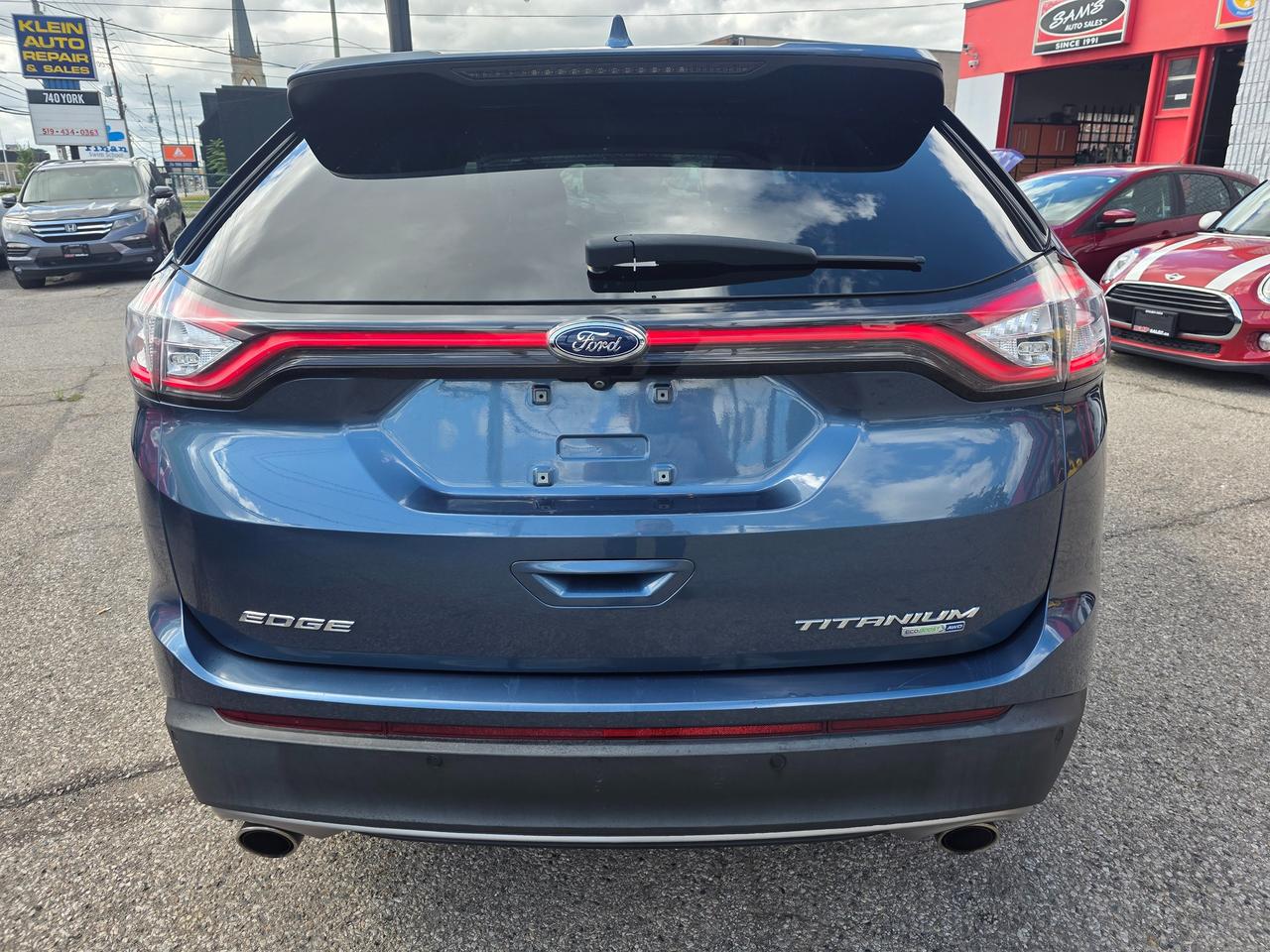 2018 Ford Edge Titanium AWD Photo