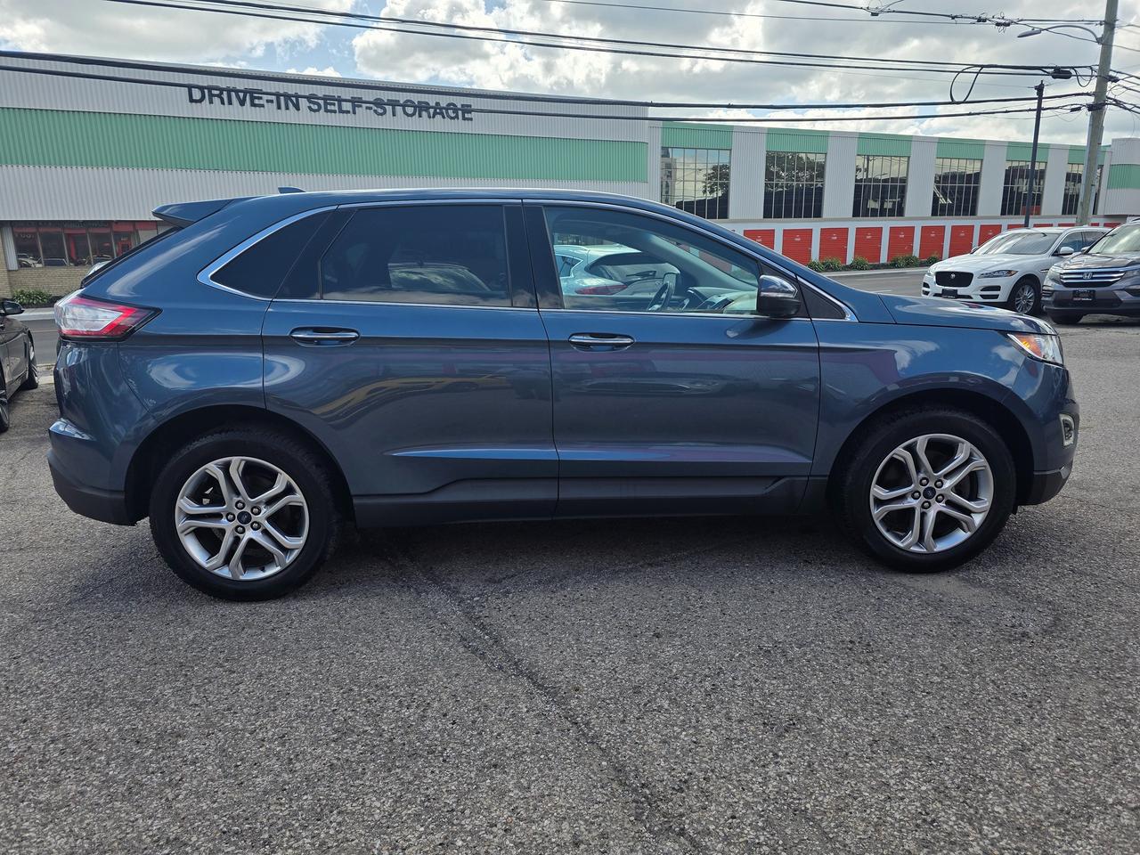 2018 Ford Edge Titanium AWD Photo