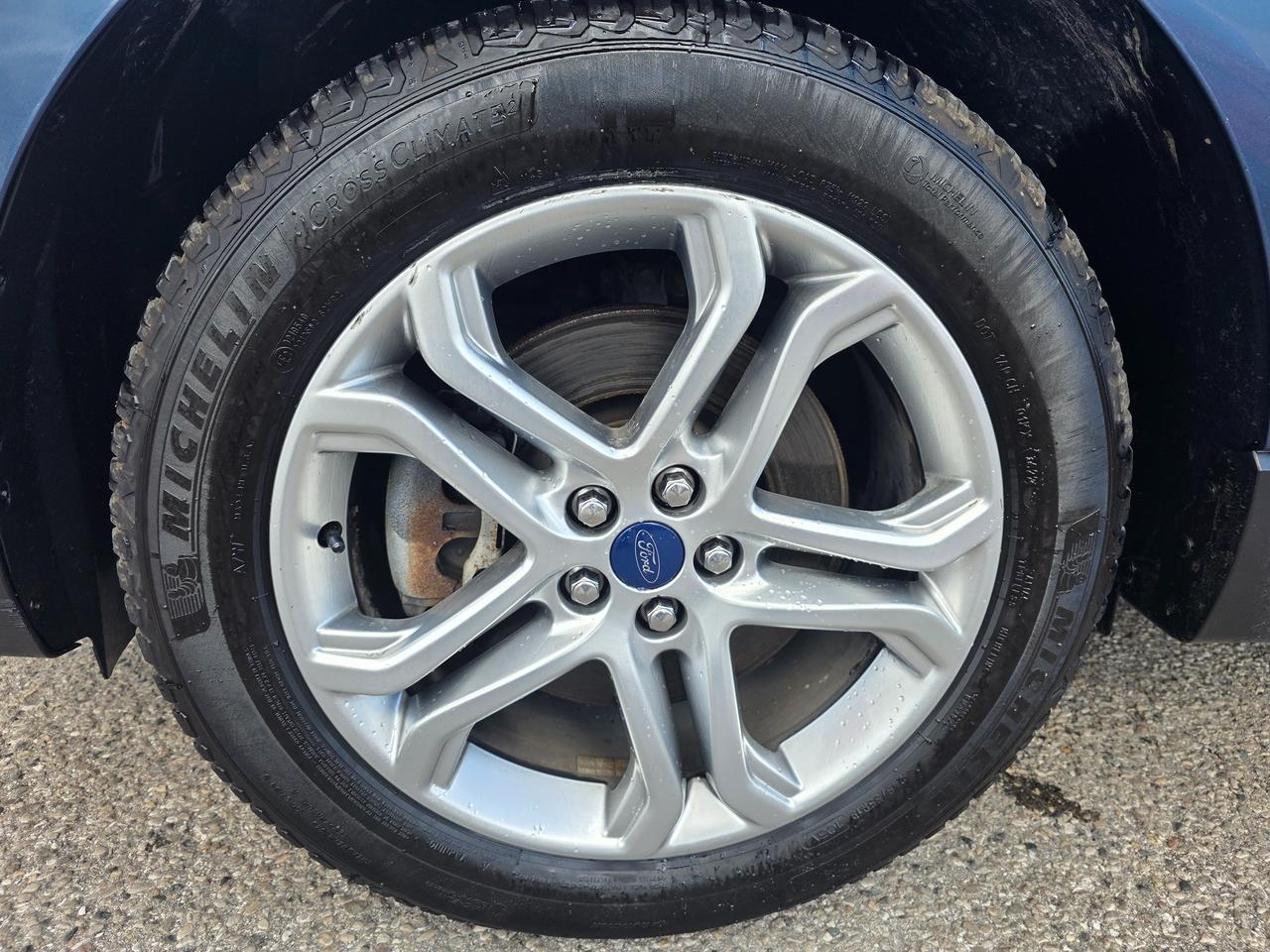 2018 Ford Edge Titanium AWD Photo