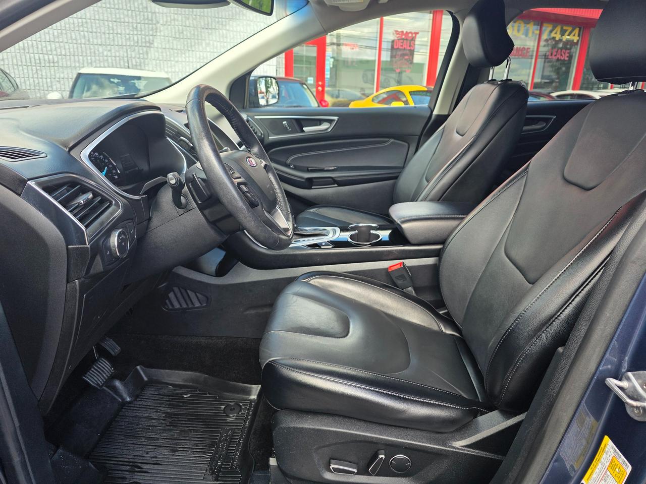 2018 Ford Edge Titanium AWD Photo