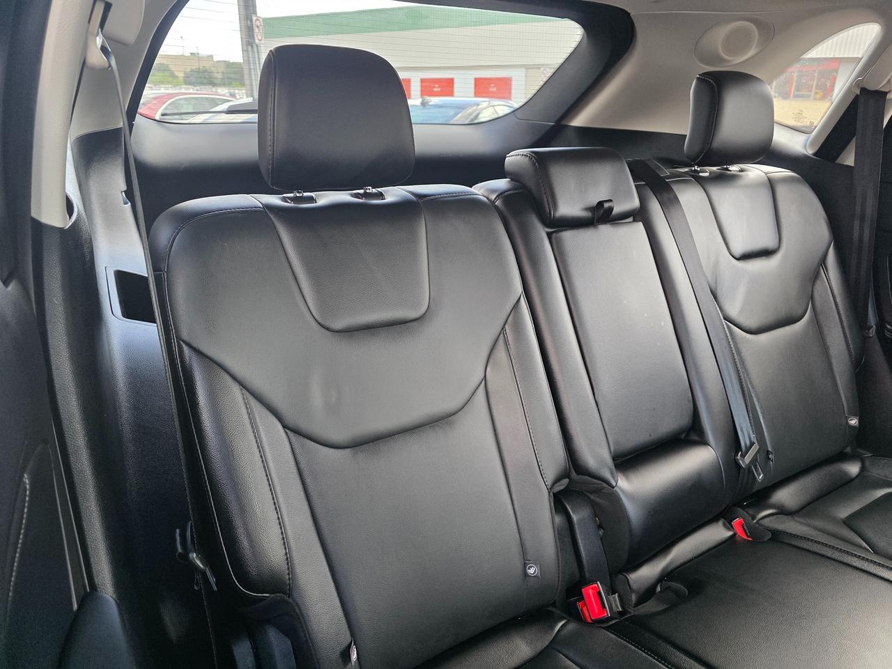 2018 Ford Edge Titanium AWD Photo