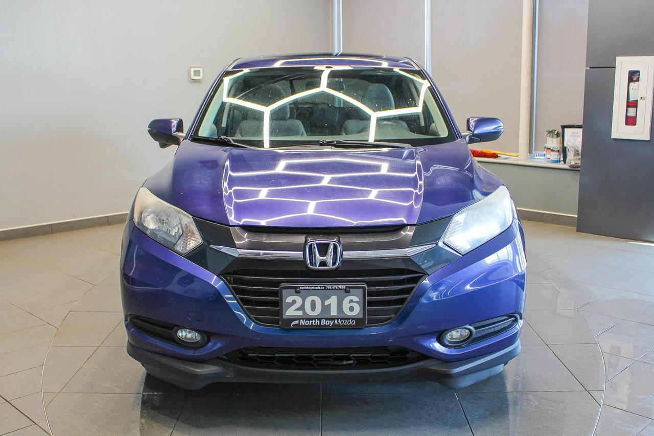 2016 Honda HR-V EX HEATED SEATS - CLOTH UPHOLSTERY - REARVIEW CAMERA - CD PLAYER Photo