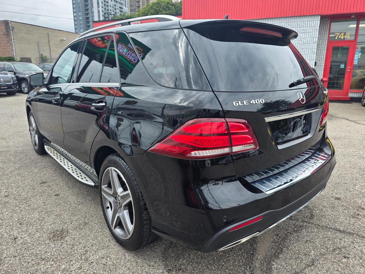 2019 Mercedes-Benz GLE GLE 400 4Matic Photo3