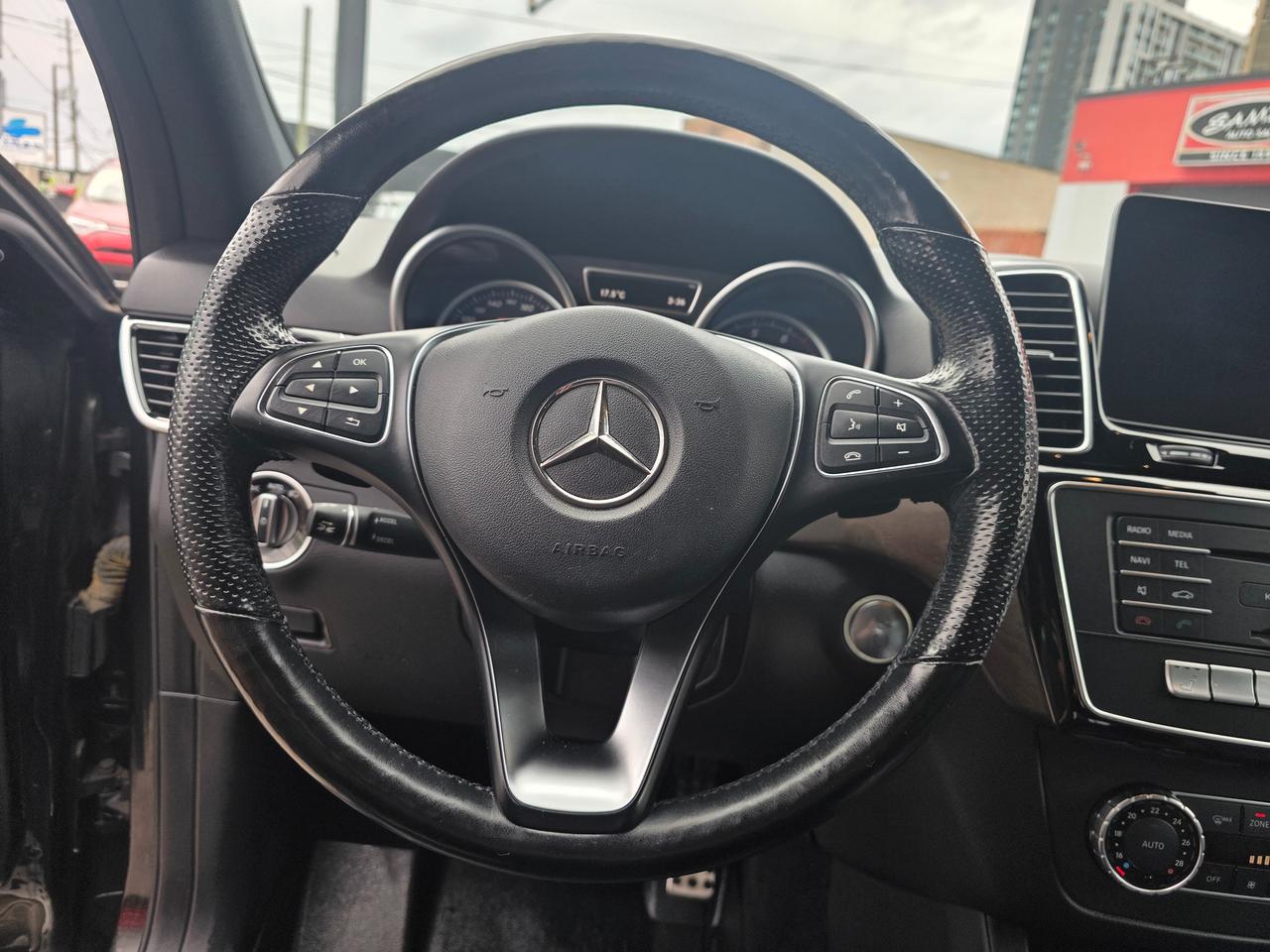 2019 Mercedes-Benz GLE GLE 400 4Matic Photo