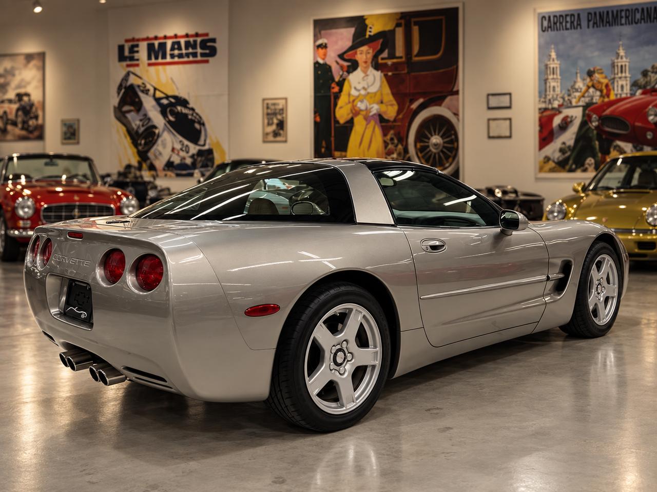 1999 Chevrolet Corvette 2dr Cpe Photo