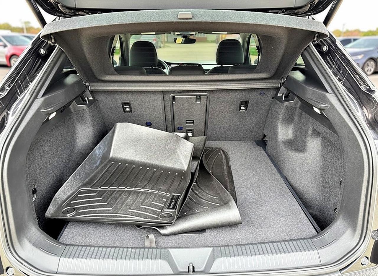 2023 Volkswagen ID.4 Pro RWD w/SK On Battery Photo