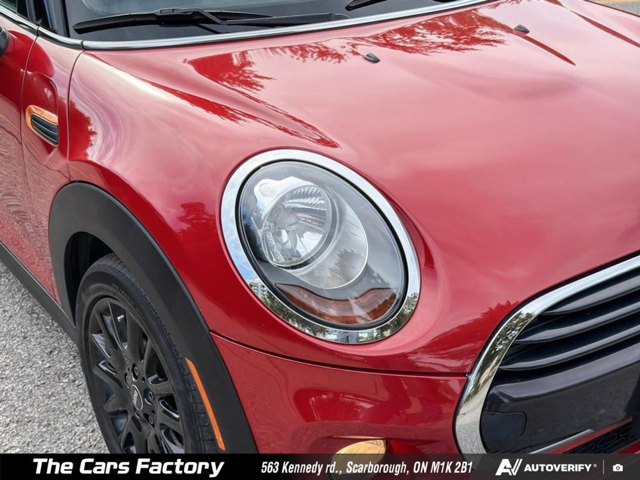 2018 MINI Cooper 5 Door - Only 048,333KM No Accident Like New! Photo