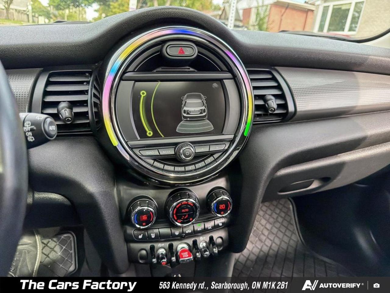 2018 MINI Cooper 5 Door - Only 048,333KM No Accident Like New! Photo