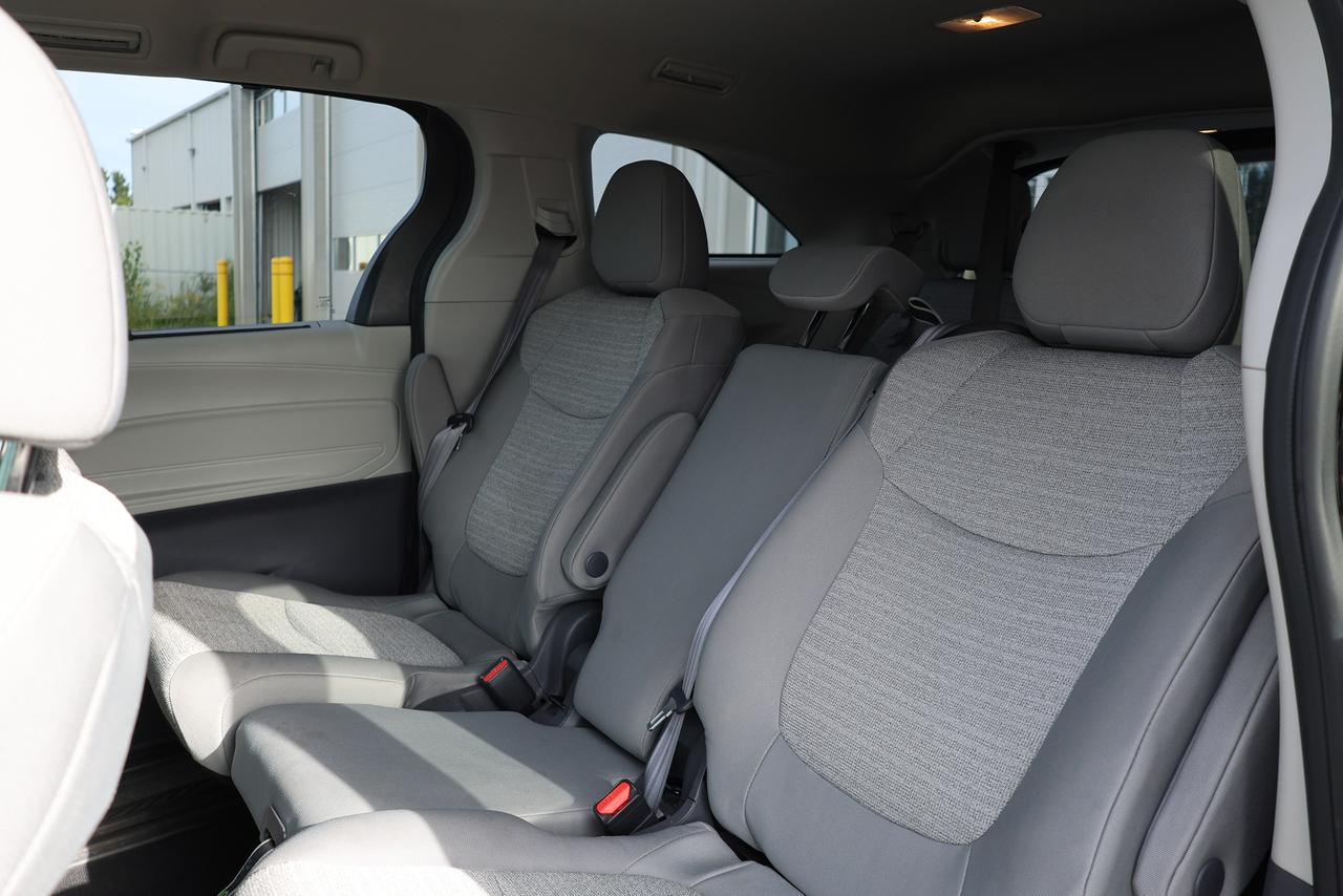 2021 Toyota Sienna LE Hybrid - NOACCIDENTS|BSM|LANEKEEP|8PASS Photo