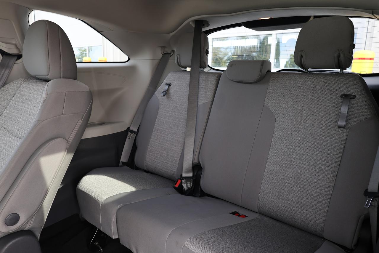2021 Toyota Sienna LE Hybrid - NOACCIDENTS|BSM|LANEKEEP|8PASS Photo