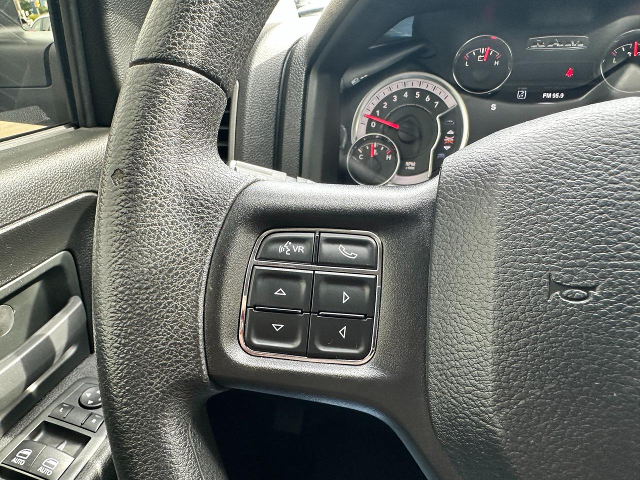 2022 RAM 1500 Classic Express4X4 Crew 5.7L HTD-Cloth FM/XM BackupCam A/C Photo