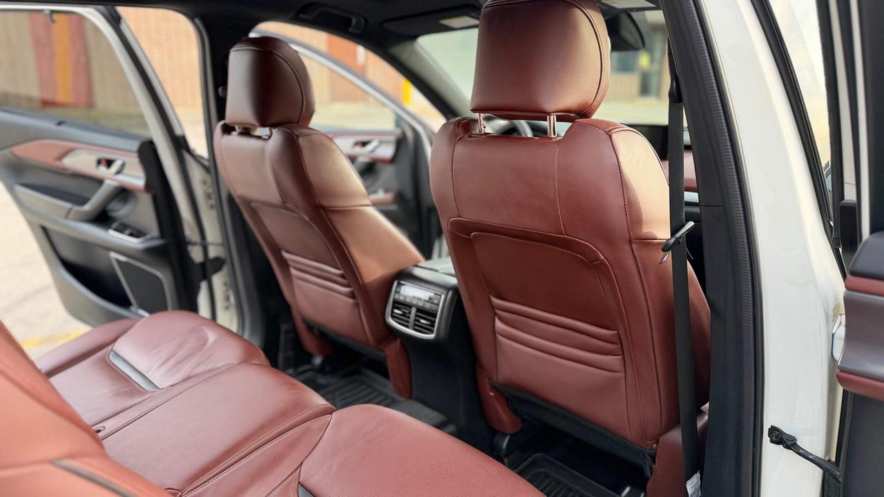 2018 Mazda CX-9 Signature AWD - Photo #18