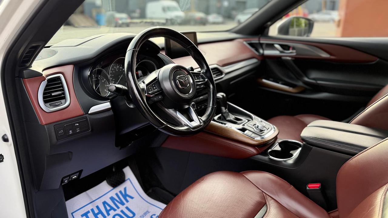 2018 Mazda CX-9 Signature AWD Photo