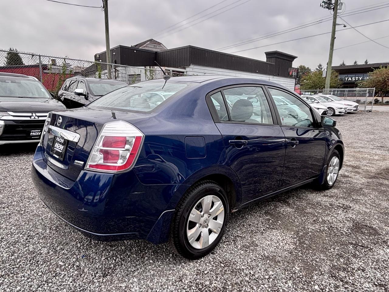 2010 Nissan Sentra FINANCING AVAILABLE Photo5