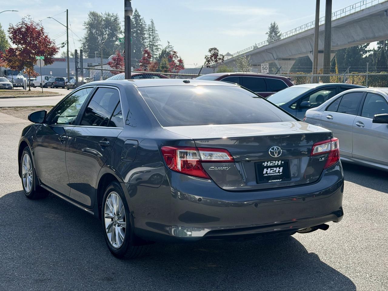 2014 Toyota Camry FINANCING AVAILABLE Photo8
