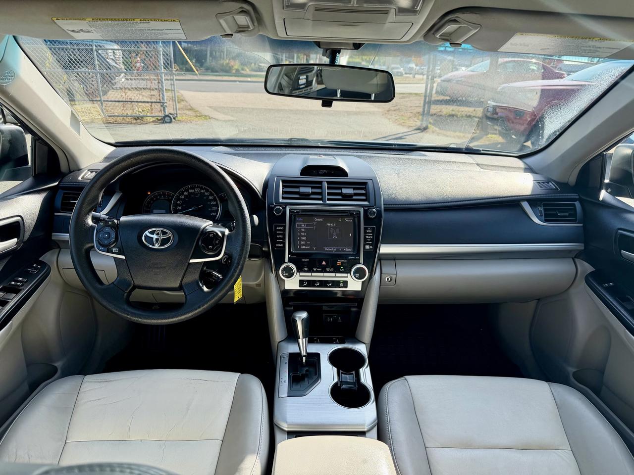 2014 Toyota Camry FINANCING AVAILABLE Photo11