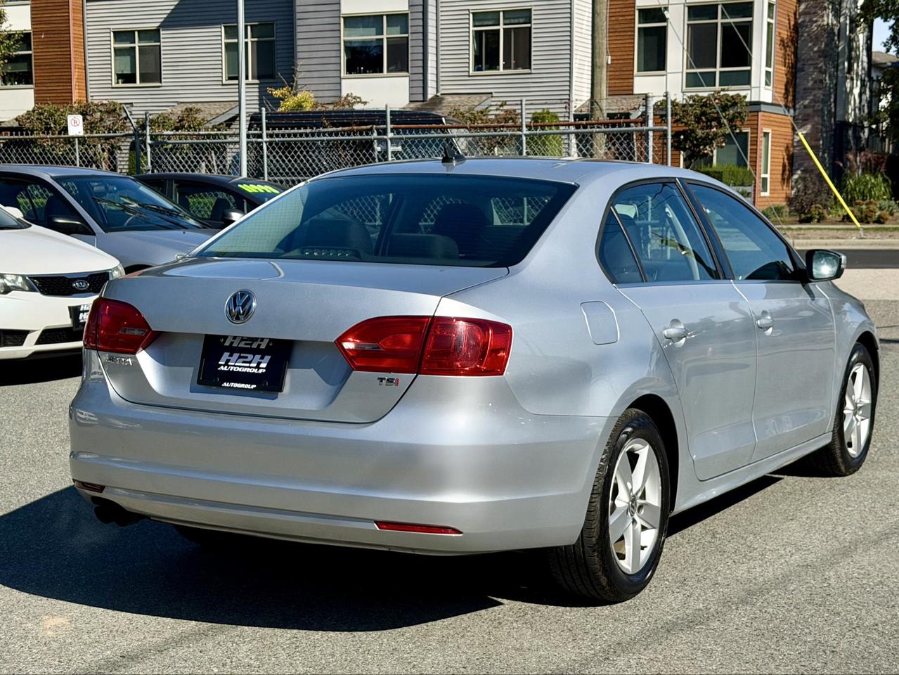 2014 Volkswagen Jetta FINANCING AVAILABLE Photo5