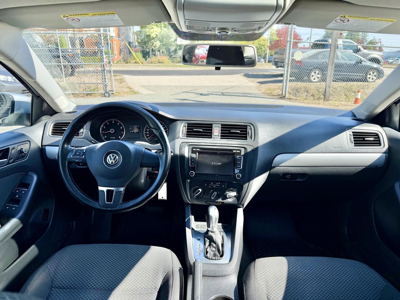 2014 Volkswagen Jetta FINANCING AVAILABLE Photo10