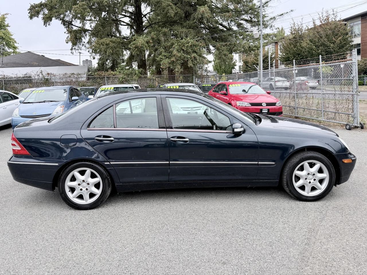 2001 Mercedes-Benz C-Class FINANCING AVAILABLE Photo5