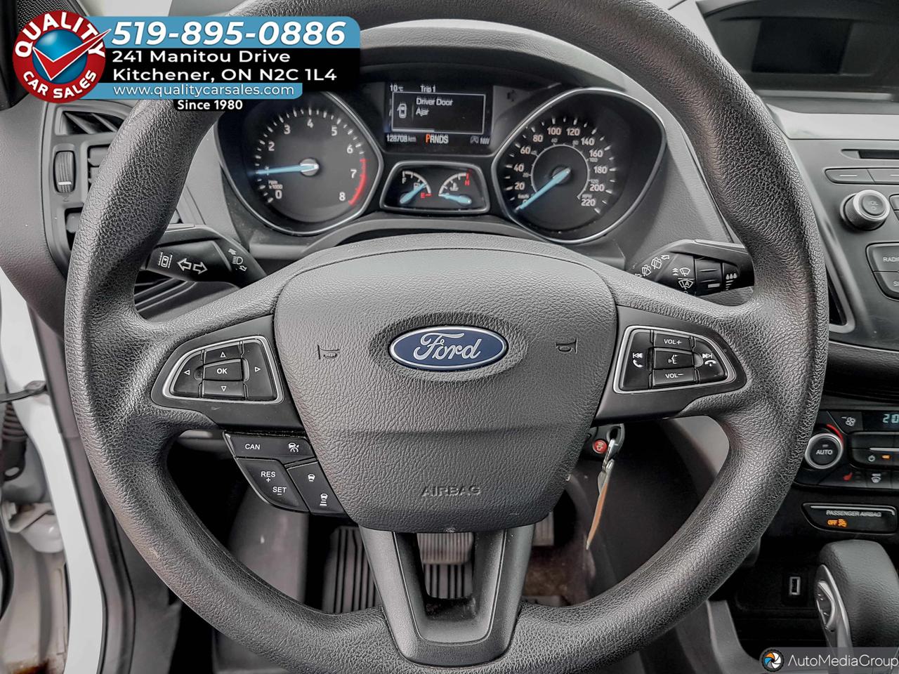 2018 Ford Escape SE AWD *HEATED SEATS* Photo