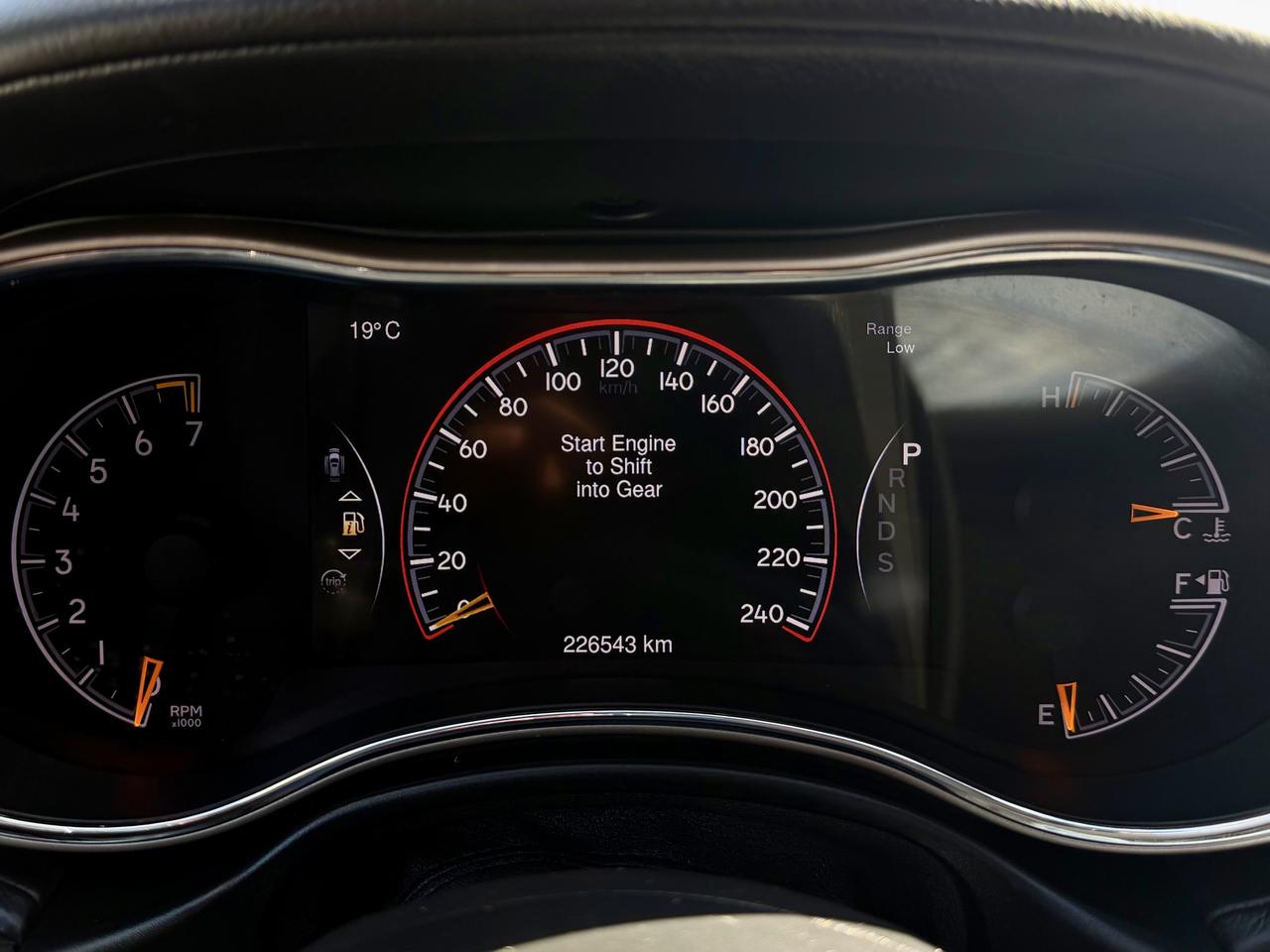 2014 Jeep Grand Cherokee FINANCING AVAILABLE Photo11