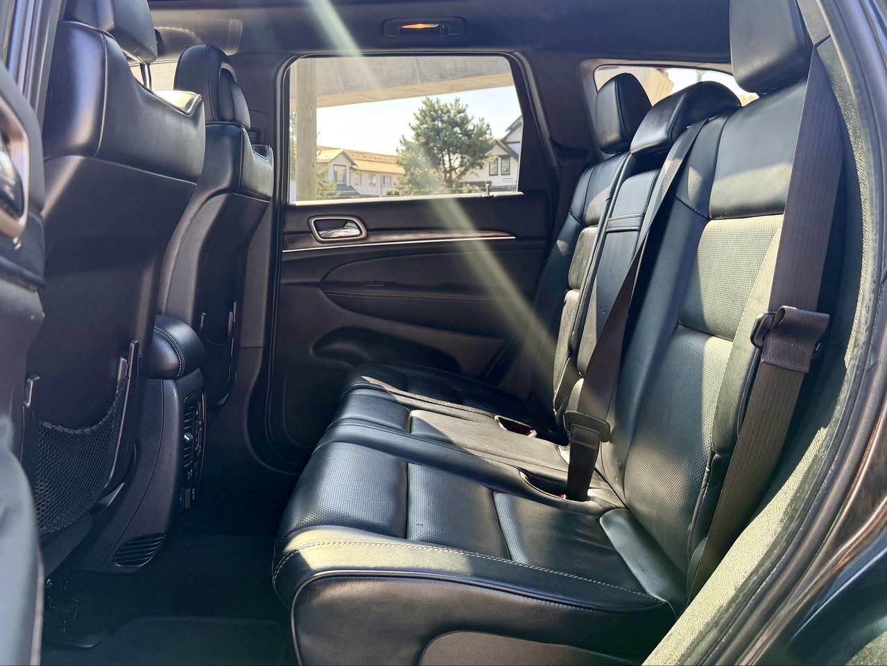 2014 Jeep Grand Cherokee FINANCING AVAILABLE Photo15