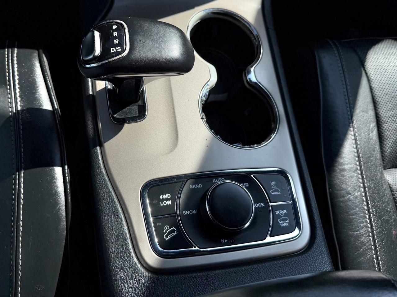 2014 Jeep Grand Cherokee FINANCING AVAILABLE Photo12