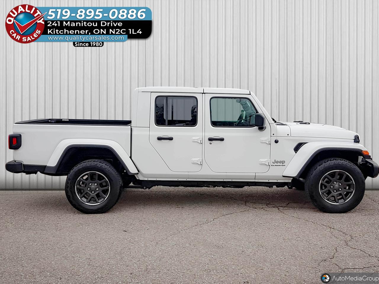2023 Jeep Gladiator Overland 4x4 *LEATHER-NAVIGATION* Photo5
