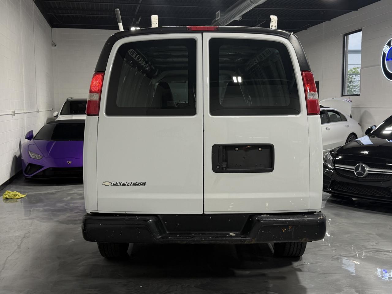 2019 Chevrolet Express Cargo Van Extended Cargo Van, Extended Roof Racks, Leather Int Photo