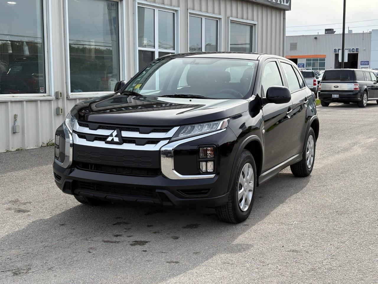 2025 Mitsubishi RVR ES AWC Photo5