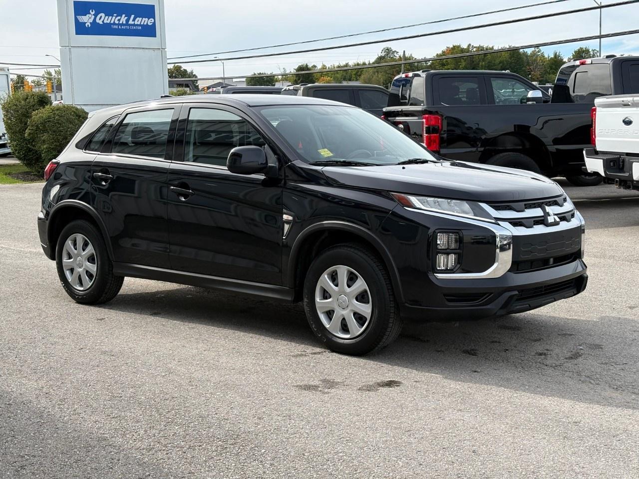 2025 Mitsubishi RVR ES AWC Photo
