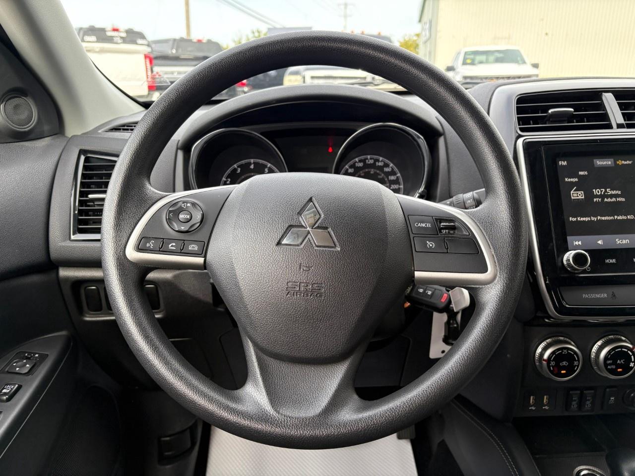 2025 Mitsubishi RVR ES AWC Photo