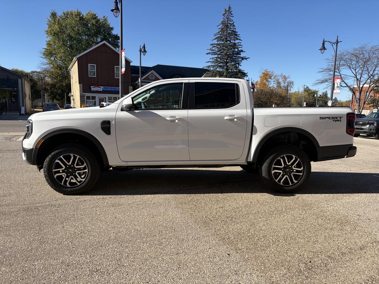 2026 Ford Ranger Lariat Crew Cab 4x4 Photo3